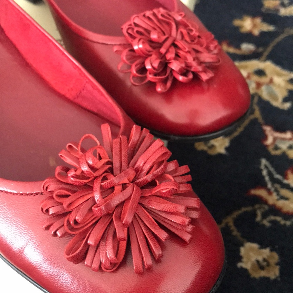Dark Red Etienne Aigner Flats - Picture 3 of 3